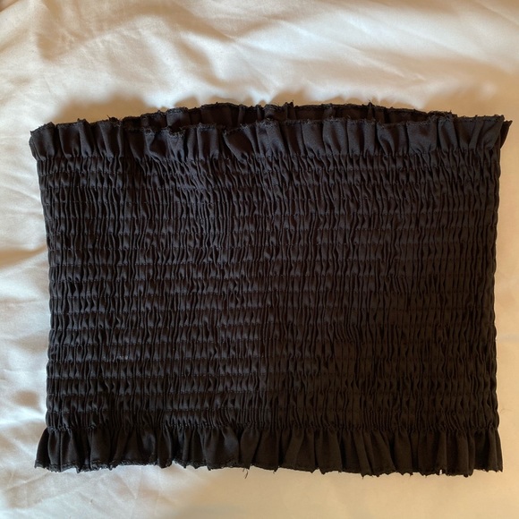 AKIRA Tops - Black tube top